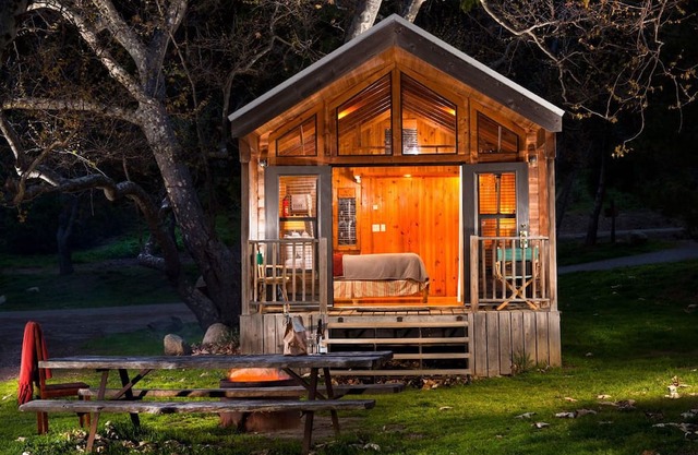 Cabin | Creek Deck + Firepit | No Hidden Fees