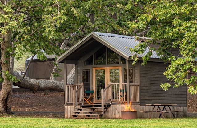 Cabin | Queen Stay + Firepit | No Hidden Fees