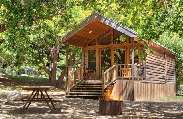 King Cabin | Fireplace | No Hidden Fees
