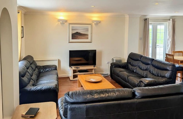Atlantic Lodge - 4 Bedroom - Pool -Spa - Gym