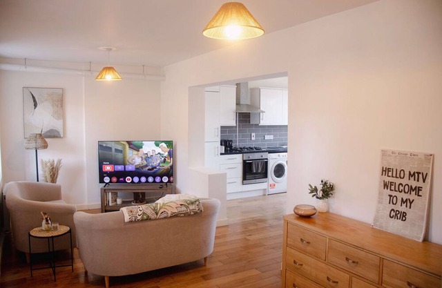 Perfect for 4 -2 Bedroom 2 Bathroom Apartment Bermondsey,Tower Bridge,London Eye