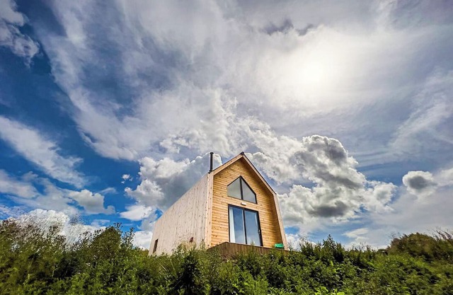 Glamping made easy near Kielder: eco design, family fun, and endless stars.