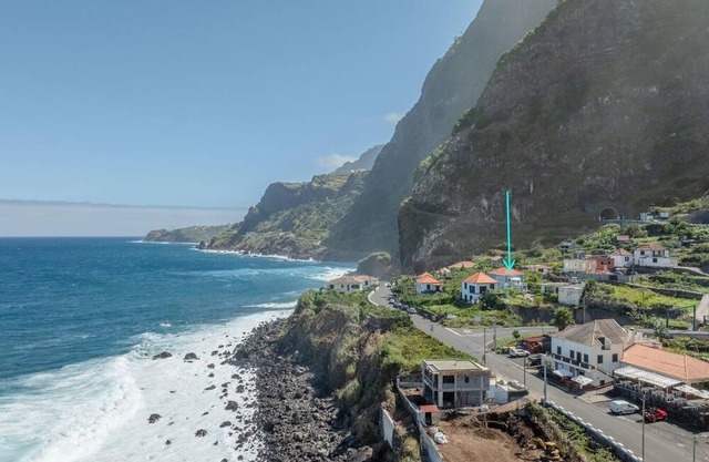 Cozy apartment 50 meters from the sea with outside terrace.