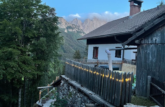 Holiday Home 'Berghaus Auf 1200m Höhe' with Mountain View, Shared Terrace and Wi-Fi