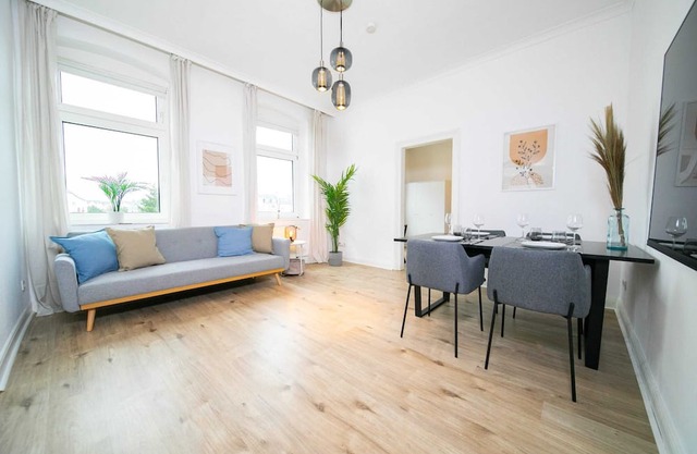 Deluxe Apartment | Central | Fair 15Min | Kitchen