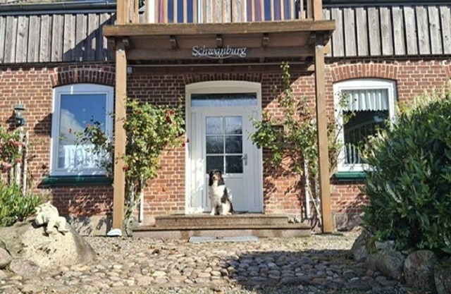 Large, cozy vacation home Schwanburg - 10 minutes by car from the Baltic Sea beach