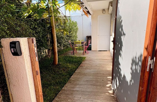 Nouméa 1-bedroom garden & A/C, near beaches