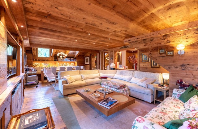 Alverà Lodge with Terrace R&R