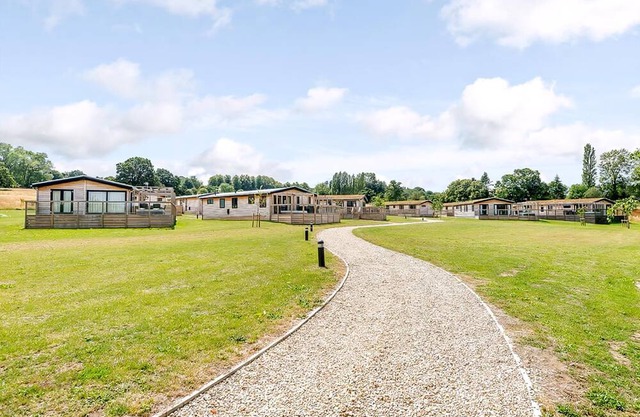 2 bedroom accommodation in Newbury