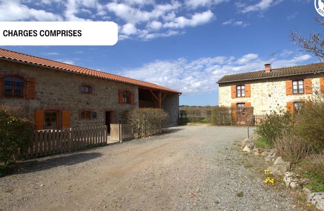 Domaine de la Plagnette - Cottages for 15, Terrace and Pets allowed
