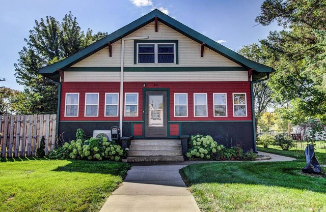 Adorable 3-bedroom charming little ranch house with AC in historical LittleFalls