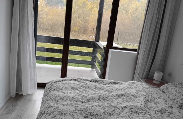 Wonderful 2-bedroom apartment in Bușteni