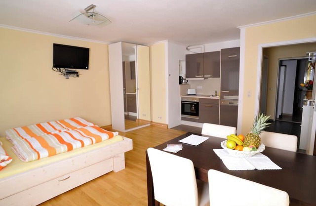 Vacation apartment on Lake Starnberg In the town center, just a few minutes from the lake