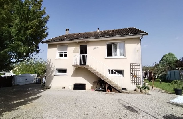 Maison Individuelle A 13 KMS DE Lascaux Dans UN Village Typique Avec Commodites