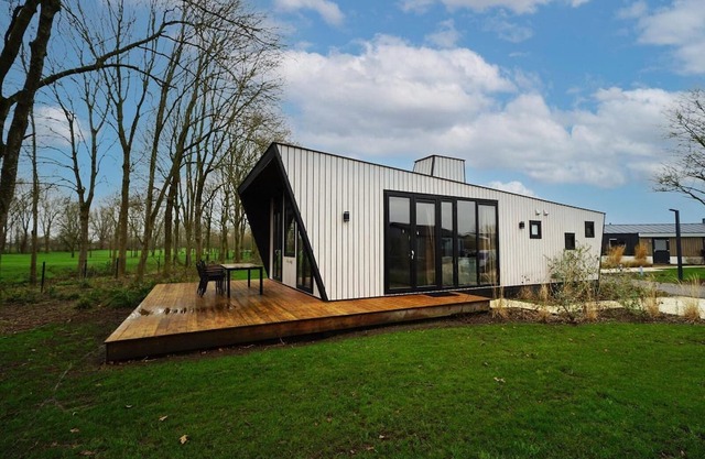 Holiday house Kerkdriel for 1 - 6 persons with 3 bedrooms - Holiday home