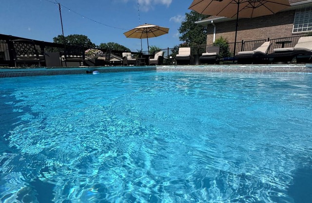 As Good As It Gets on the Lake - Private pool & Hot Tub