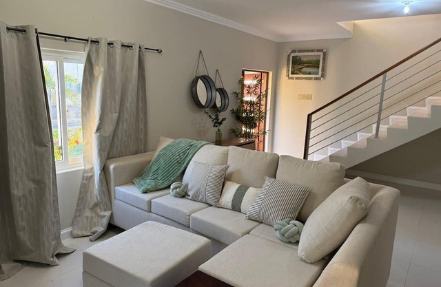 3-bedroom townhome in amazing Ocho Rios with Pool access, Private Gazebo,Balcony