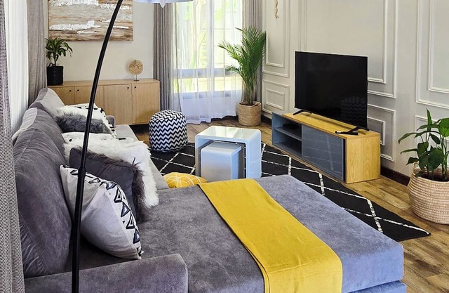 Tampa Homes - thoughtfully crafted one bedroom apartment.