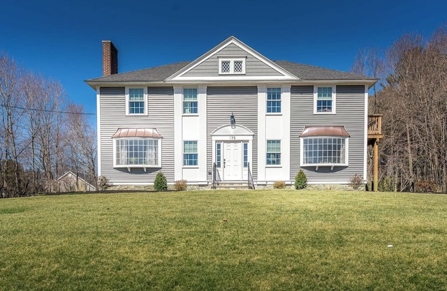 Beautiful Colonial Charmer
