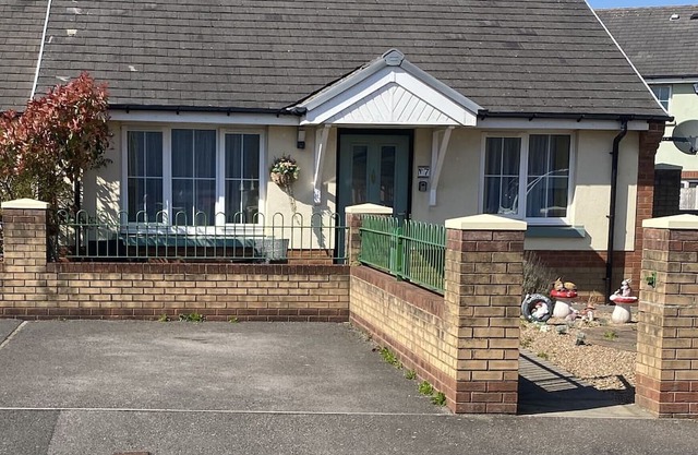 Step Free Bungalow By The Beach/Extra Wide Doorway 2 minutes from the beach