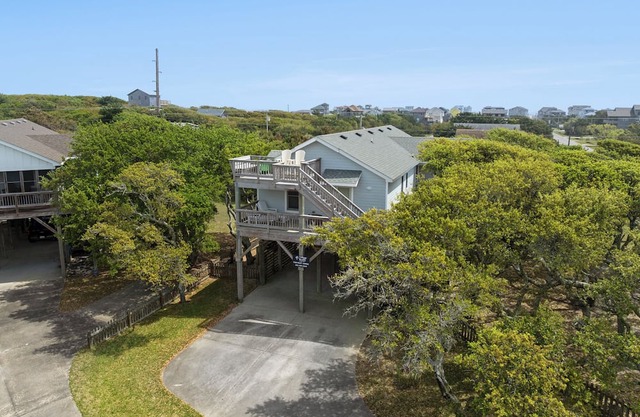 Reel Heaven: Soundside | Fenced in Yard for a Dog | Walk to the Beach |