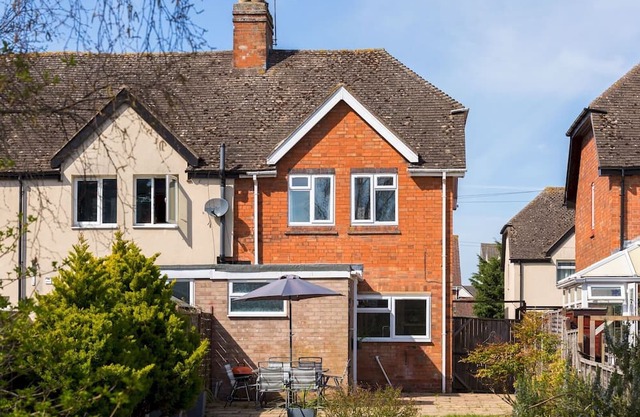 Pass the Keys | Central 3 Bed House in Stratford Upon Avon