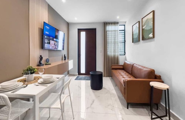 Hyde Park #10 | Comfy Apt W/ Parking @ San Juan