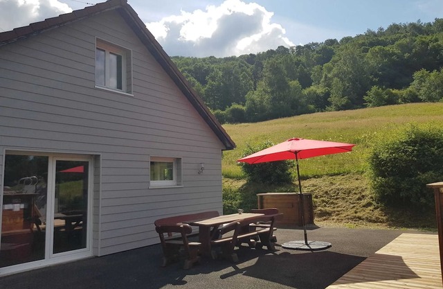Homerez - Chalet chaleureux à Cornimont avec piscine privée