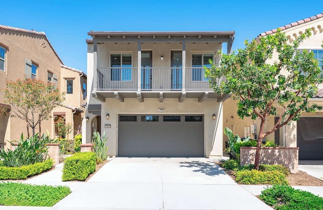 Comfort & Style Home Near the Airport