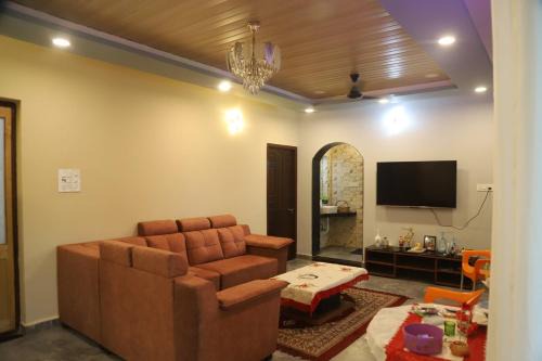 Sera Crest by Hola Goa