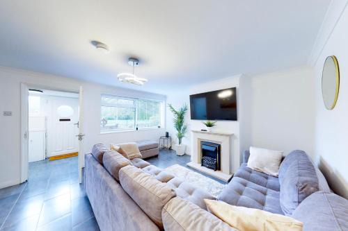 Ranworth House - Holiday home in Bedford Sleeps 5