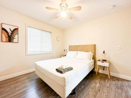 Modern 4BR Home Close to Dodger Stadium-ROGUC