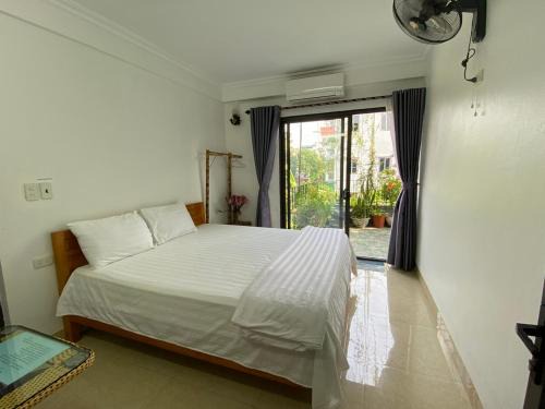 Tam Cốc Motel (Thông Duyến, Đội 2)