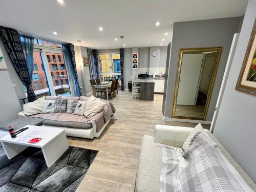 Super Luxury Penthouse Greenwhich