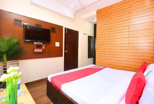 OYO Flagship 70179 Hotel Sangam Pacific
