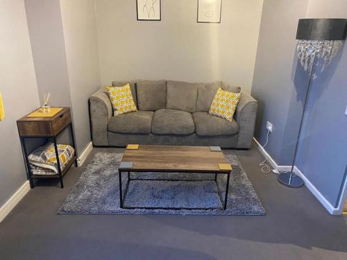 2 Bedroom Flat with WiFi Netflix