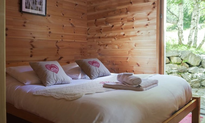 Saint-Christophe-en-Oisans Lit Et Petit-Déjeuner | Airbnb-Le Champ de Pin