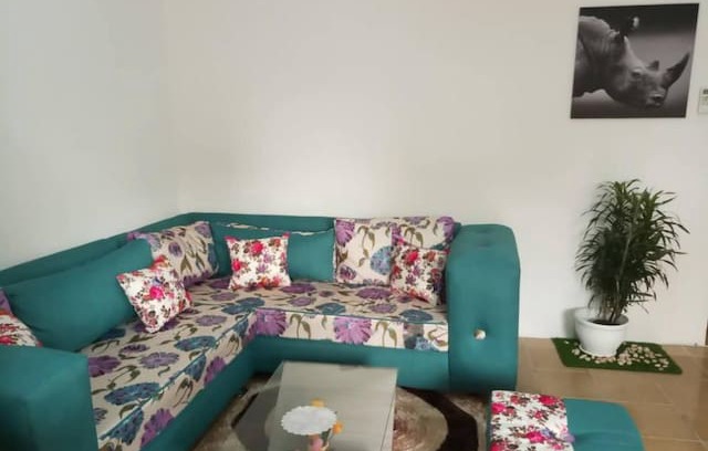 Libreville Appartement | Studio meublé à glass