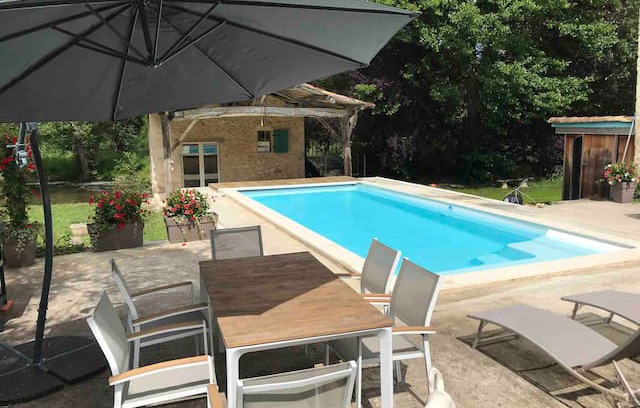 Saint-Pierre-du-Palais Maison | Loft avec jacuzzi et sauna