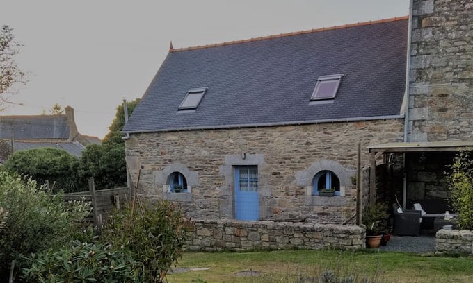Pont-Melvez Maison | Entire House in Brittany, France