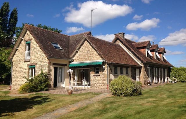 Juvigny-Val-d'Andaine Villa | Charming and comfortable family house in Orne