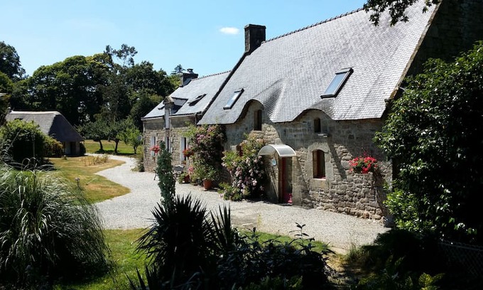 Saint-Barthelemy Maison | la roseraie de Talnay meublé 4 étoiles 20 pers