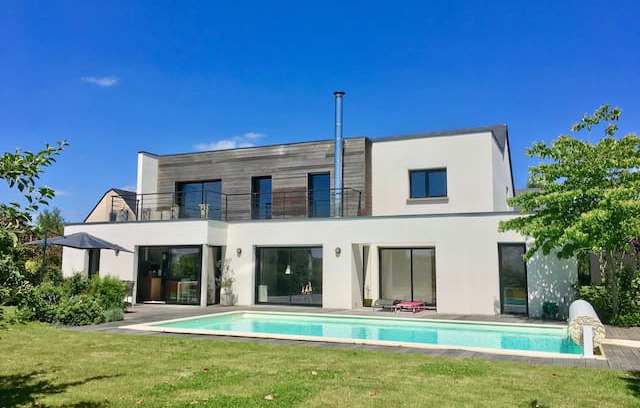 Liffre Maison | Maison avec piscine, proximité sites touristiques