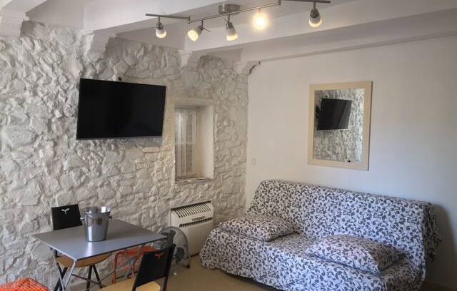 Old Town Appartement | Studio centre ville Saint tropez