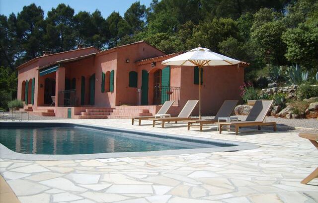 Entrecasteaux Villa | Stylish Villa in Provence, France