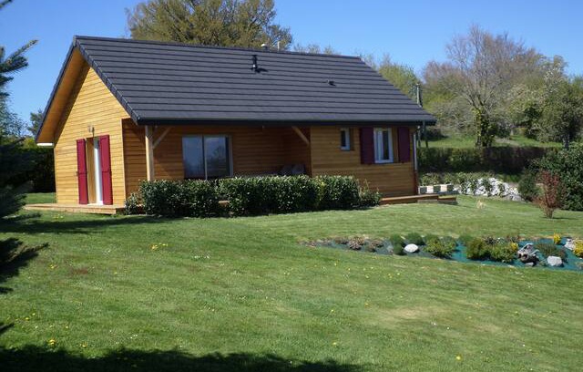 Arpajon-sur-Cere Villa | Gite de la Roque