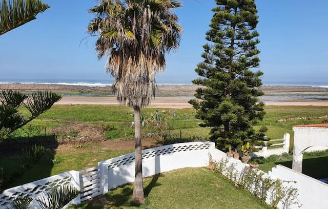 Skhirat-Temara Villa | villa pied dans l'eau skhirat plage