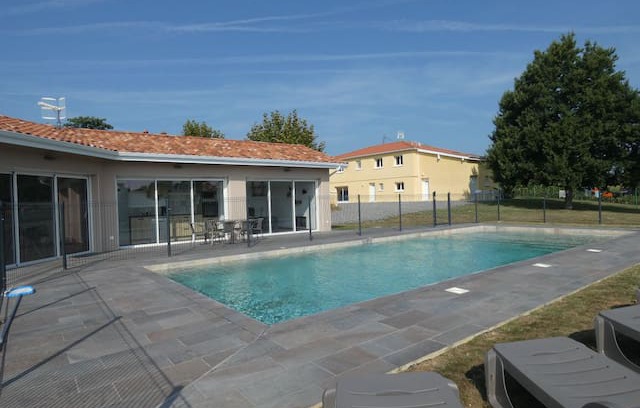 Pouillon Maison | Petite maison à la campagne avec piscine