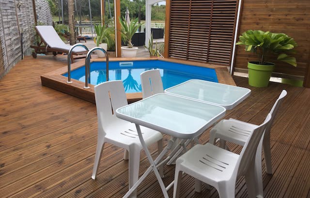 Le Moule Maison | Lilirose Bungalow, wifi, piscine privée