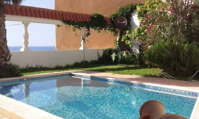 Tipasa Villa | Villa pieds-dans-l'eau avec piscine (Tipaza)